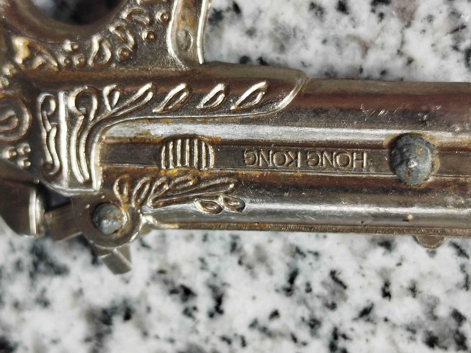 pistolet kapiszonowy Victory, brelok do kluczy, metalowy Hong Kong