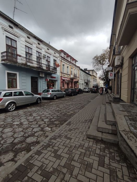 Продаж приміщення в центрі міста Коломия поруч музею Писанка.