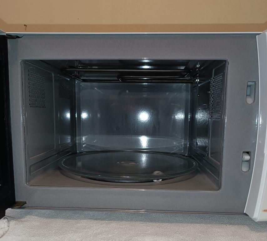 Микроволновка Delonghi