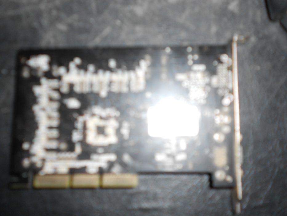 Видеокарта AGP GeForce FX5200 Ver. B 64 MB, 128 Bit