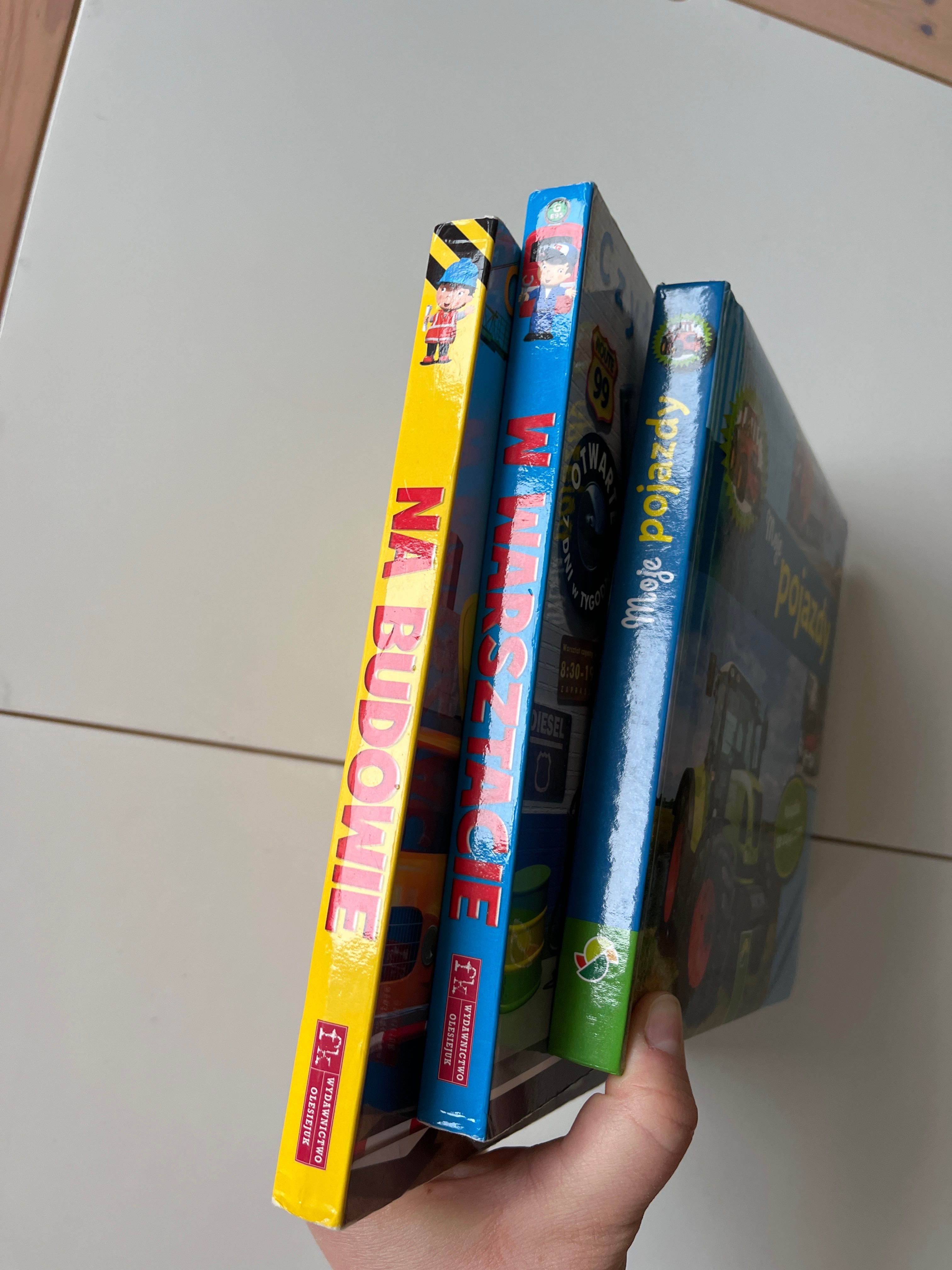 Książeczki pojazdy układanka  z puzzlami 3x