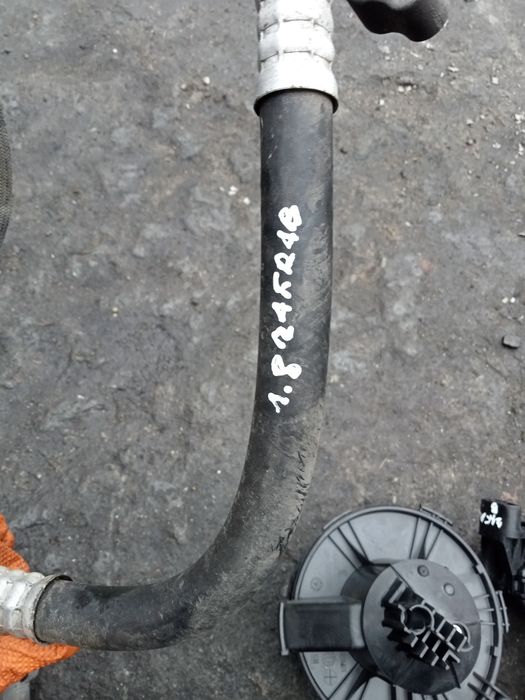 Przewód klimatyzacji opel Zafira b astra 1.8