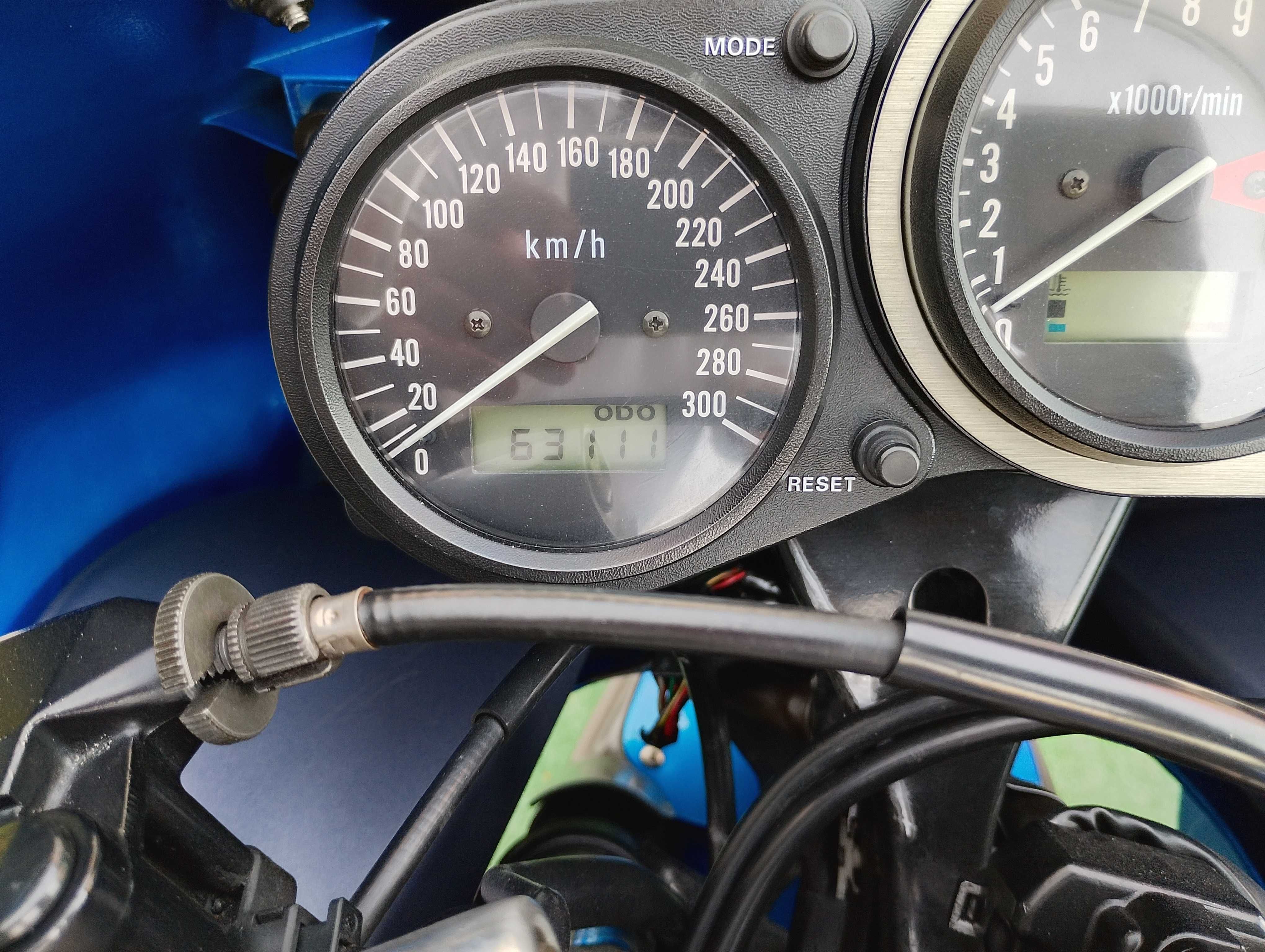 Kawasaki Ninja ZX9R