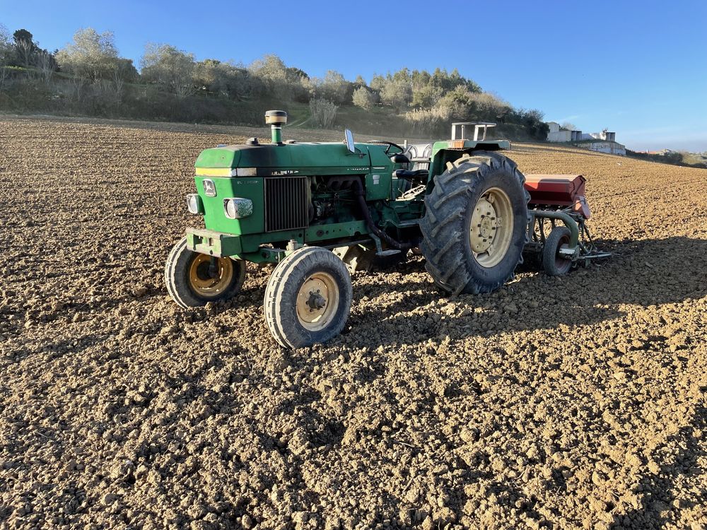 Trator agrícola de tração simples