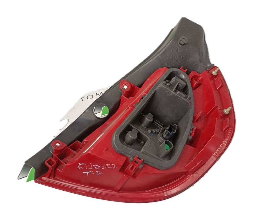 Farolim esquerdo RENAULT Clio III (BR0/1, CR0/1)