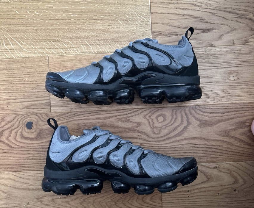 Nike vapormax plus cool grey