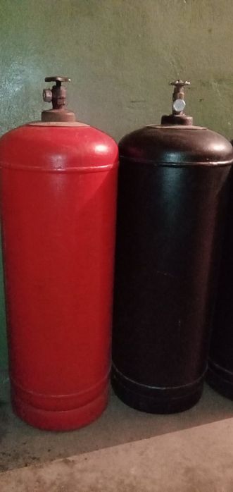 Продам балоны с газом.