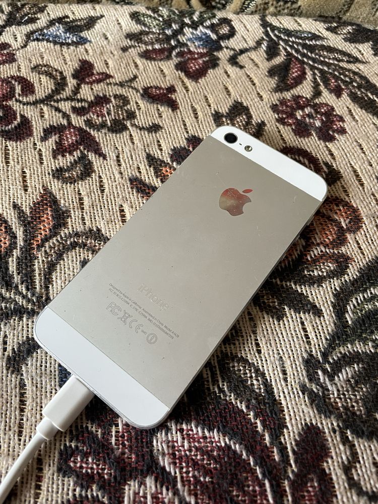 iPhone 5 білий без Apple iD