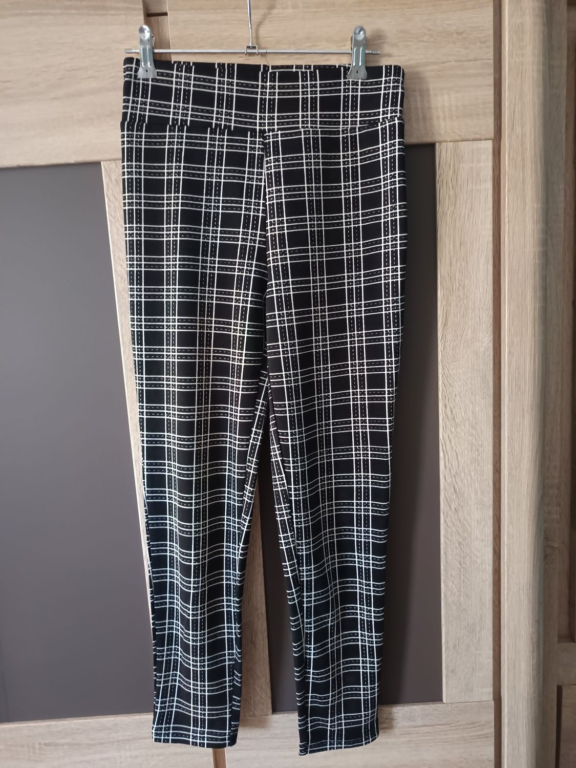 Legginsy w kratkę Shein