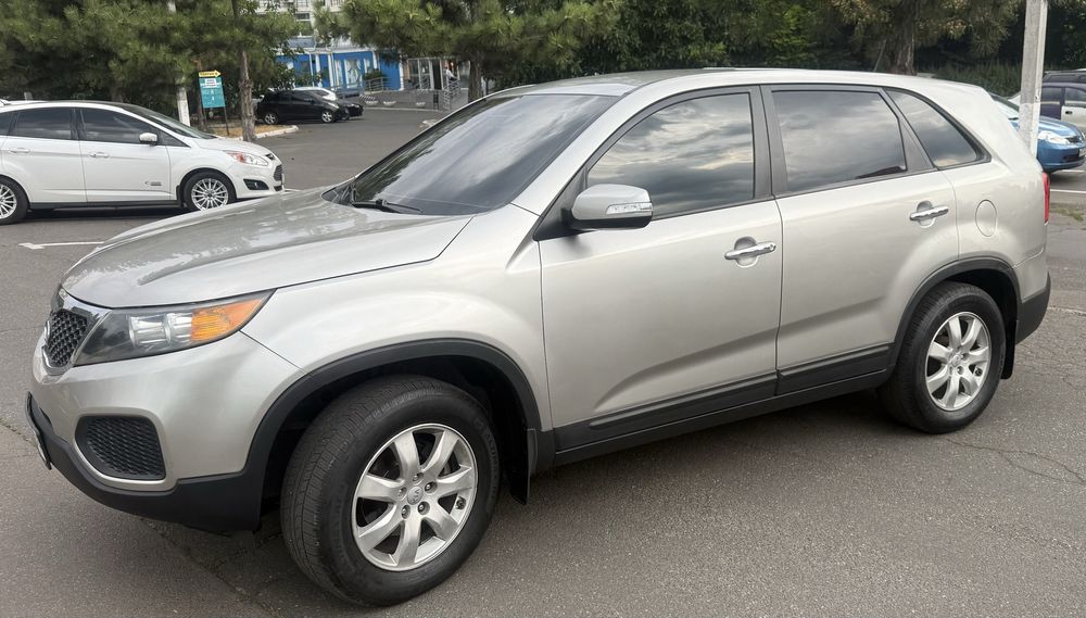 Kia Sorento LX 2012