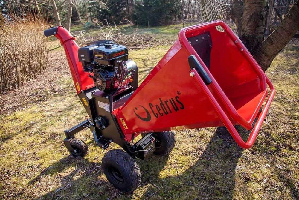 RĘBAK WYNAJEM Rozdrabniacz Spalinowy Cedrus RB04