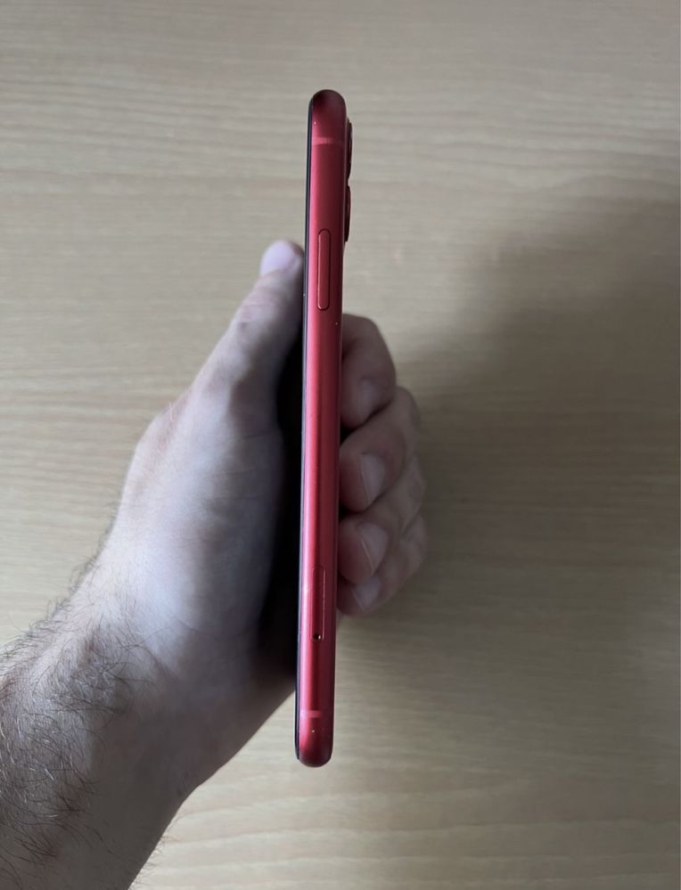 iPhone 11 - RED - 128gb