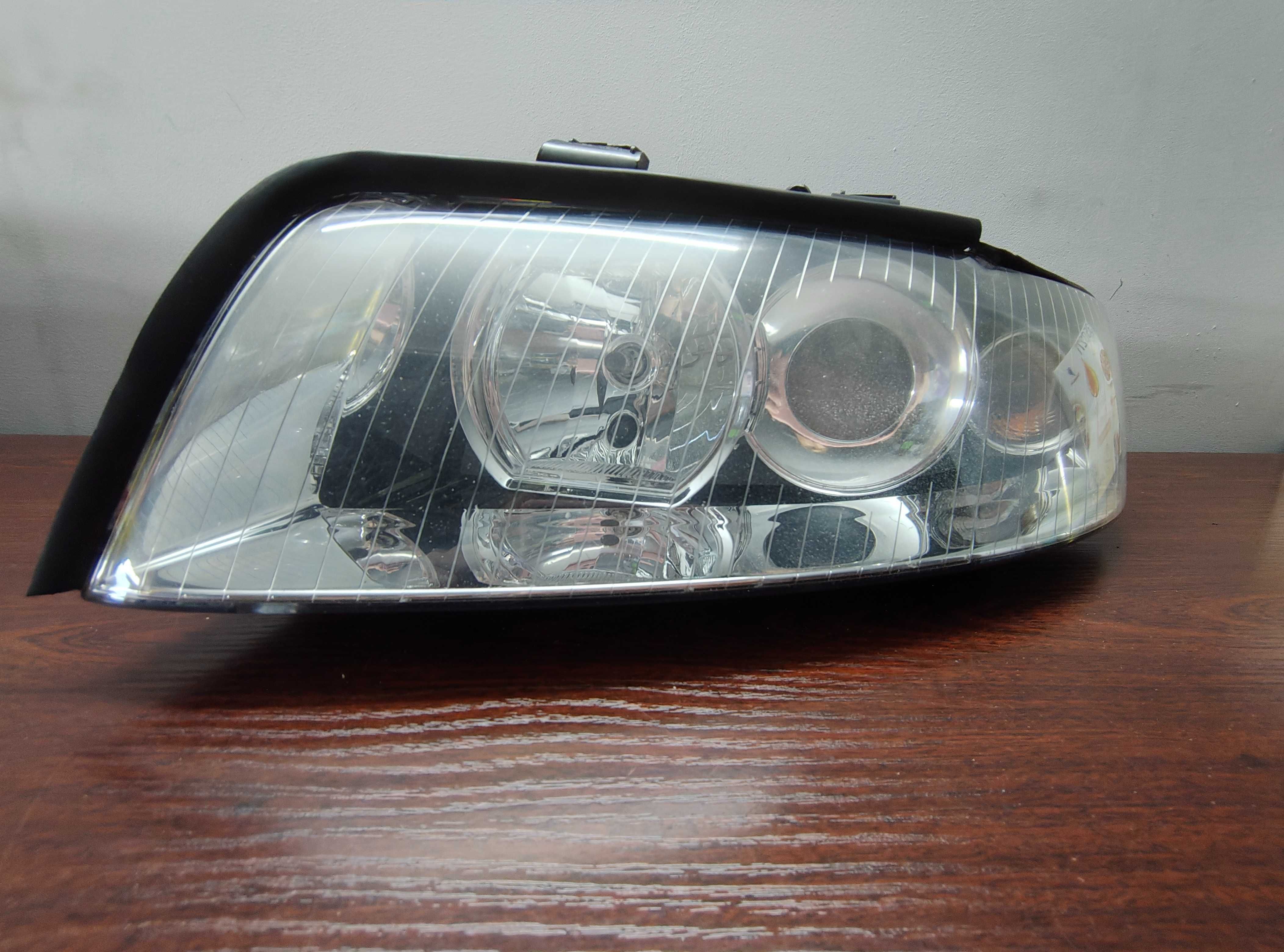 AUDI A4 B6 lampy przód przednie prawa lewa komplet