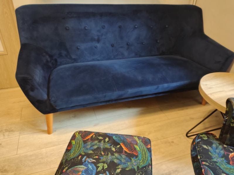 Sofa fotel  z podnozkiem