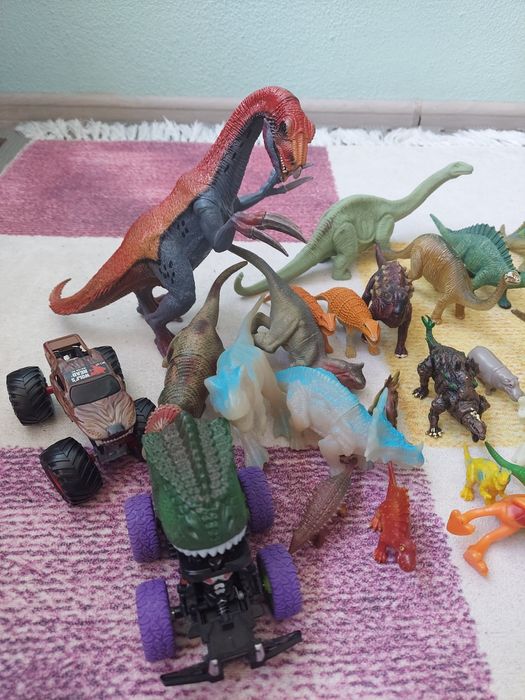 Динозаври тварини ящірки жуки шлях лот набір