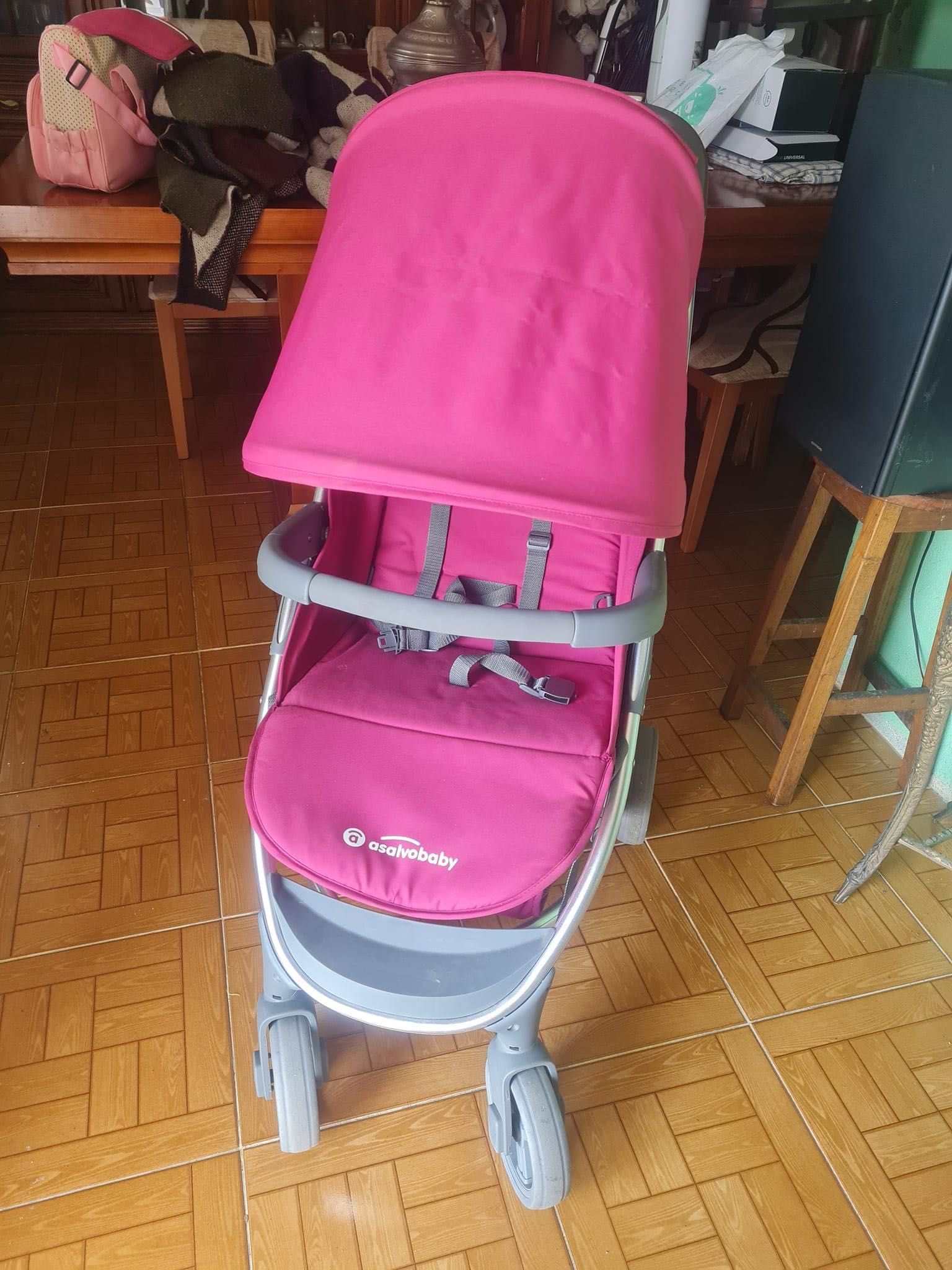 Carrinho bebê marca assalvo