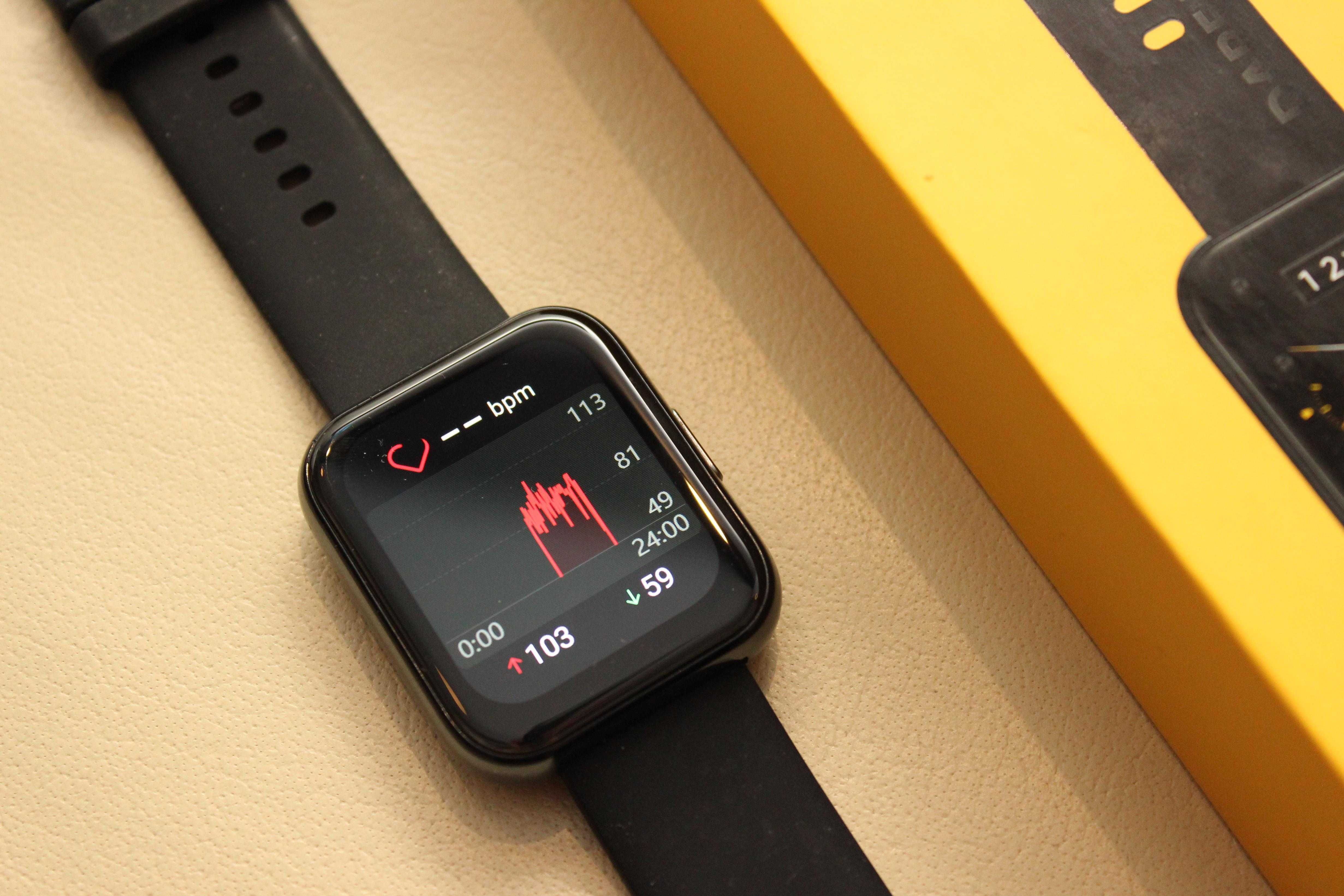 Zegarek smartwatch Realme Watch 2 PRO wraz z pudełkiem i ładowarką.