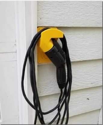 Держатель Боковой зарядного Leaf Volt Tesla. GBT Tipe 1 Type 2 - J1772