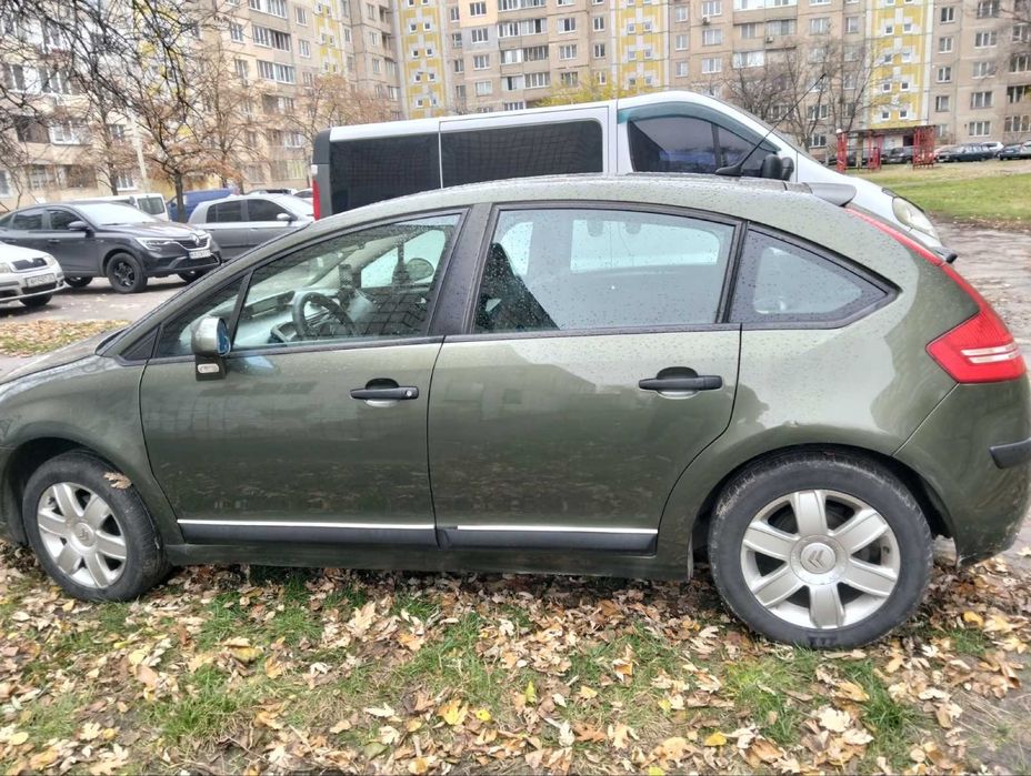 Продам сітроєна с4 в доброму стані без вкладень