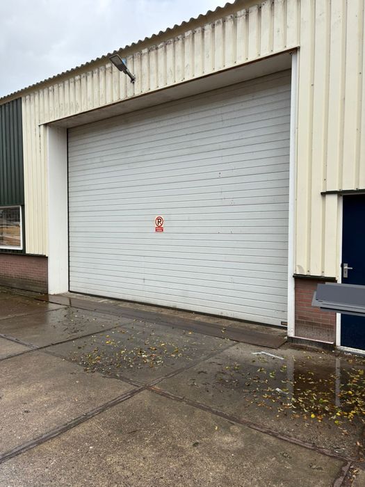 2 x bramy garazowe, przemyslowe Hörmann 6m x 5m druga 7,55m x 5m elekt