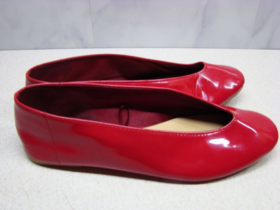 Lefties czerwone balerinki R. 37 lakierowane damskie dziewczęce