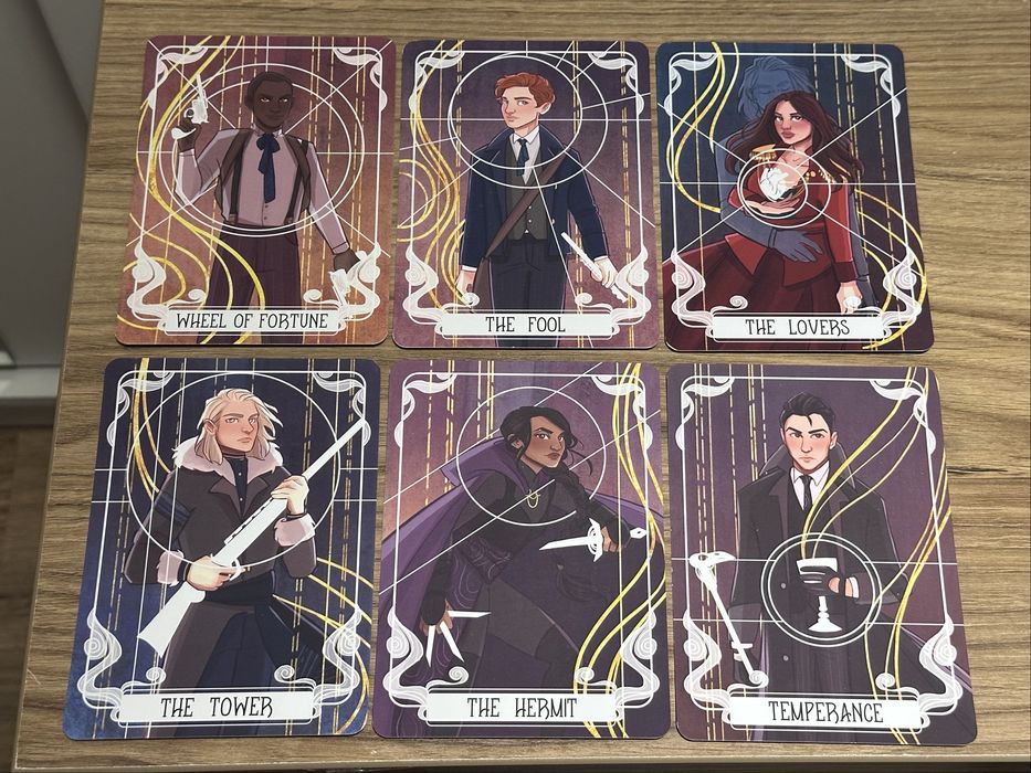 Six of crows / szóstka wron tarot cards fairyloot 1st deck