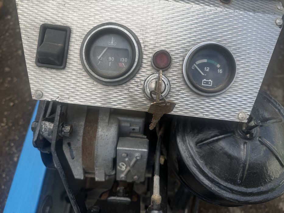 Продам трактор Zubr 12