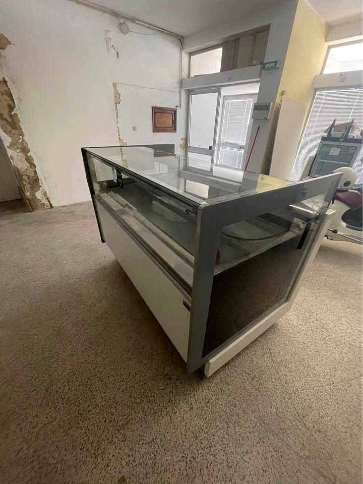Vitrine apara gelado Profissional ( ORION)