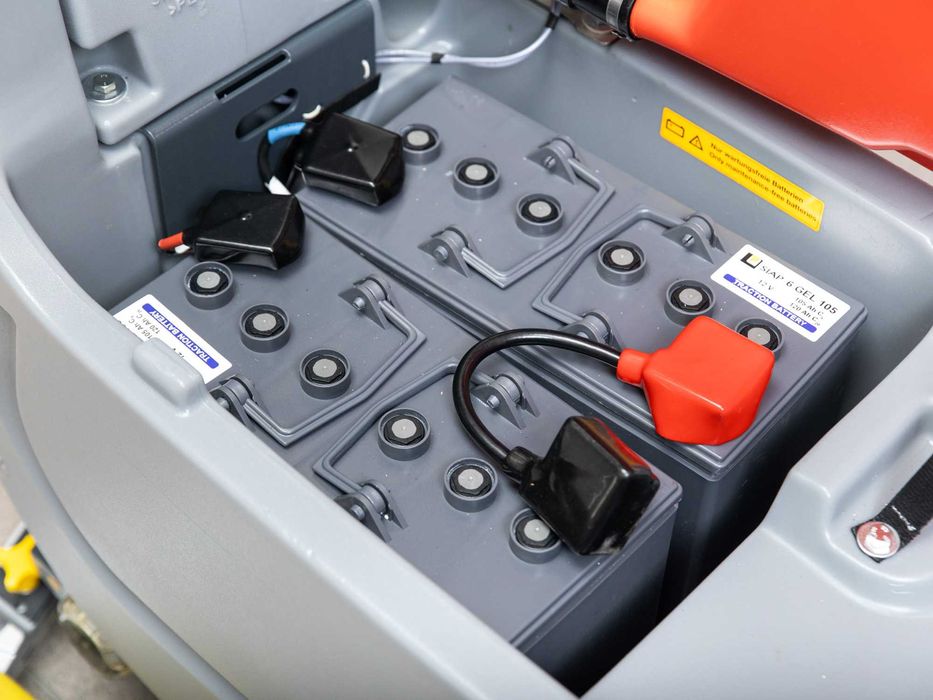 Szorowarka Hako Scrubmaster B45 CL NOWE BATERIE 2017r 698h 11500netto