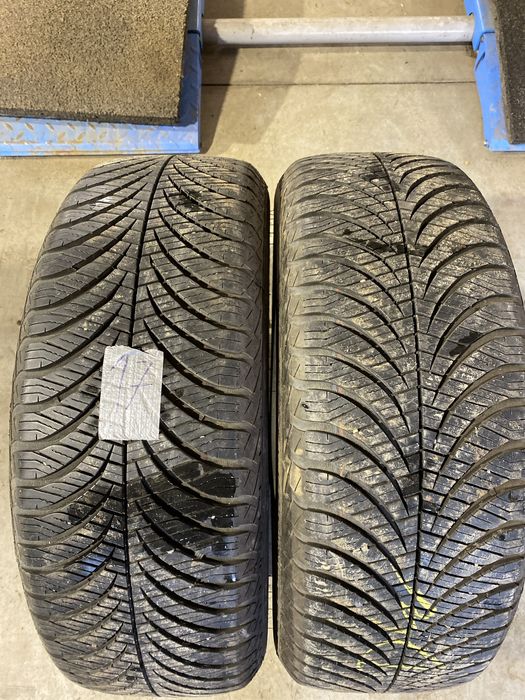 17. Opony wielosezonowe goodyear vector4season 215/60r17 dwie szt