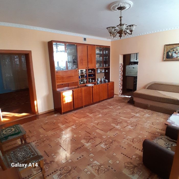 Біля поста гаї по центральній дорозі