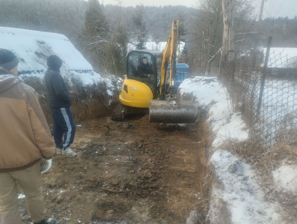 послуги міні екскаваторів від3 до 6 тон