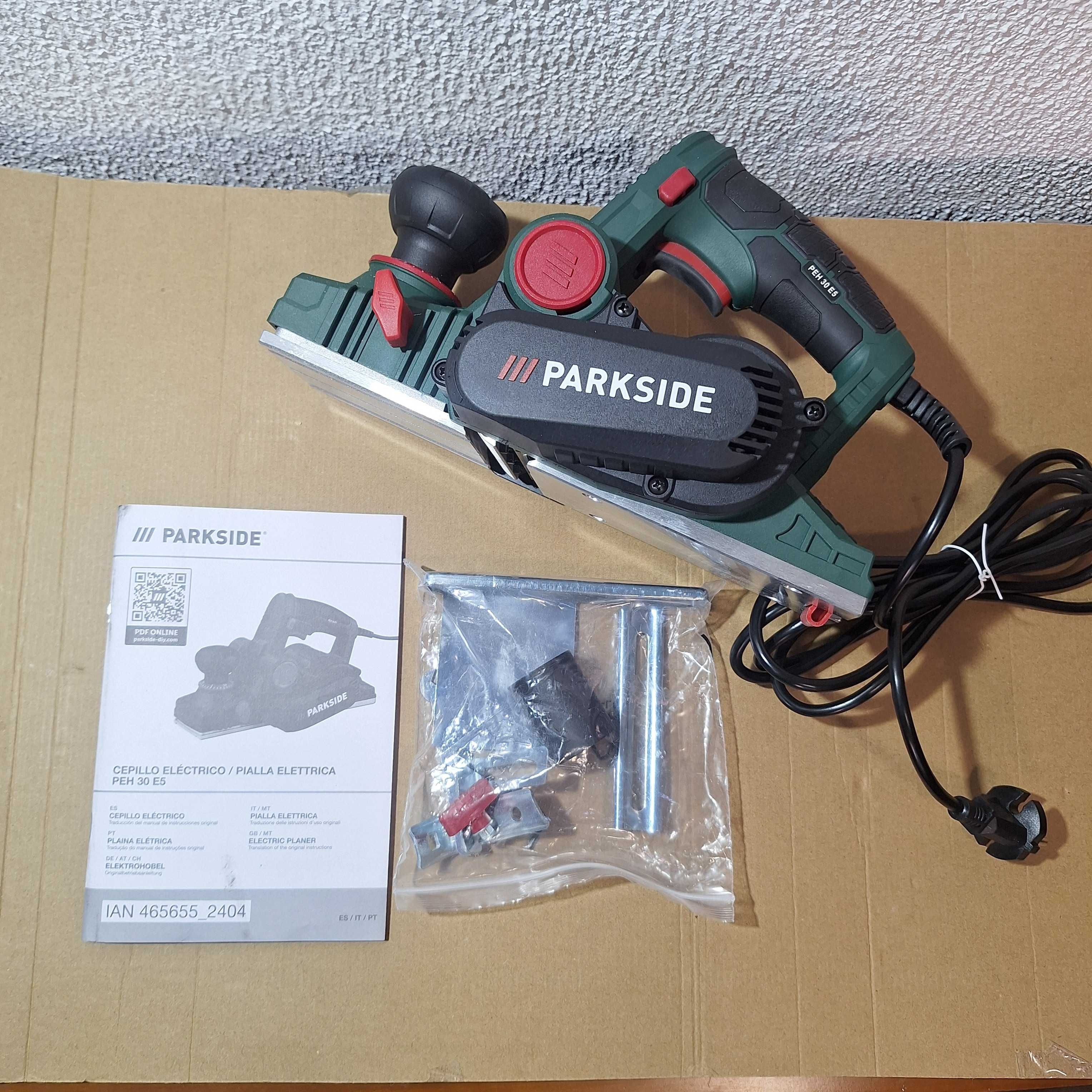 Plaina Elétrica Parkside 750 W ( Nova )