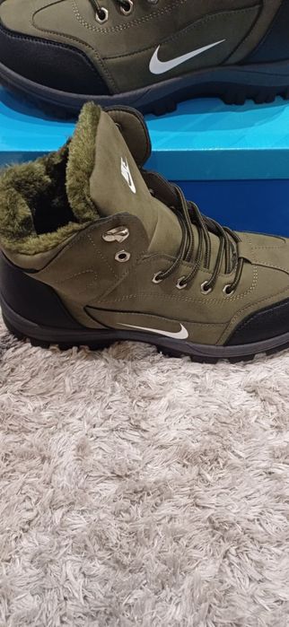 Nowe zimowe buty męskie