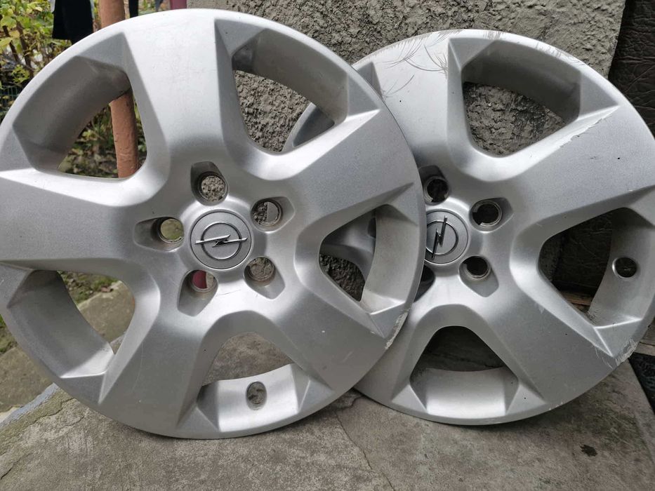 Продам автомобільні ковпаки