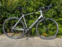 Bicicleta Triban 100 com pneus Schwalbe Lugano