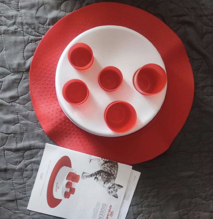 Новая интерактивная игрушка для кошек  Royal Canin Digger