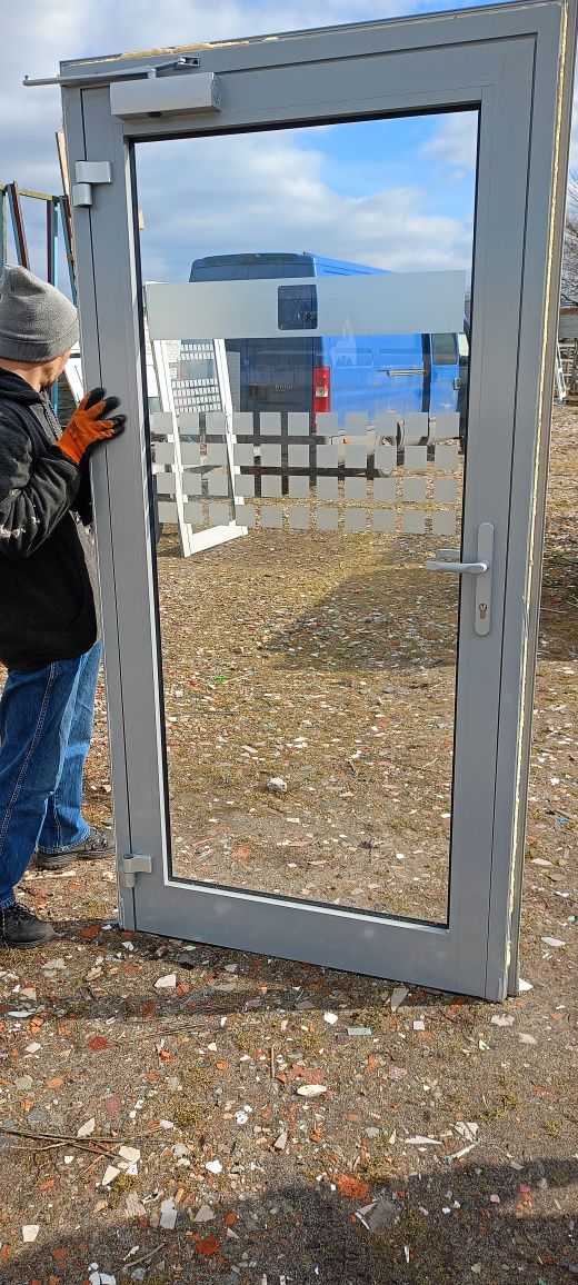 Drzwi aluminiowe używane z Niemiec super stan dostawa gratis cały Kraj