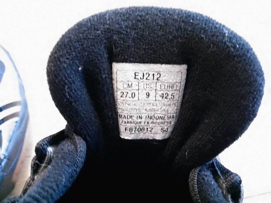 Кросівки чоловічі Asics