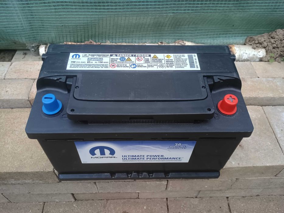 Akumulator MOPAR 83Ah 750A (EN) - 12V