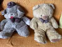 Peluches em bom estado