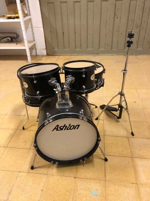 Bateria Ashton para criança
