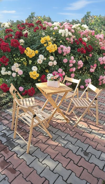 Деревянный складной стол и 4 стула для сада / террасы