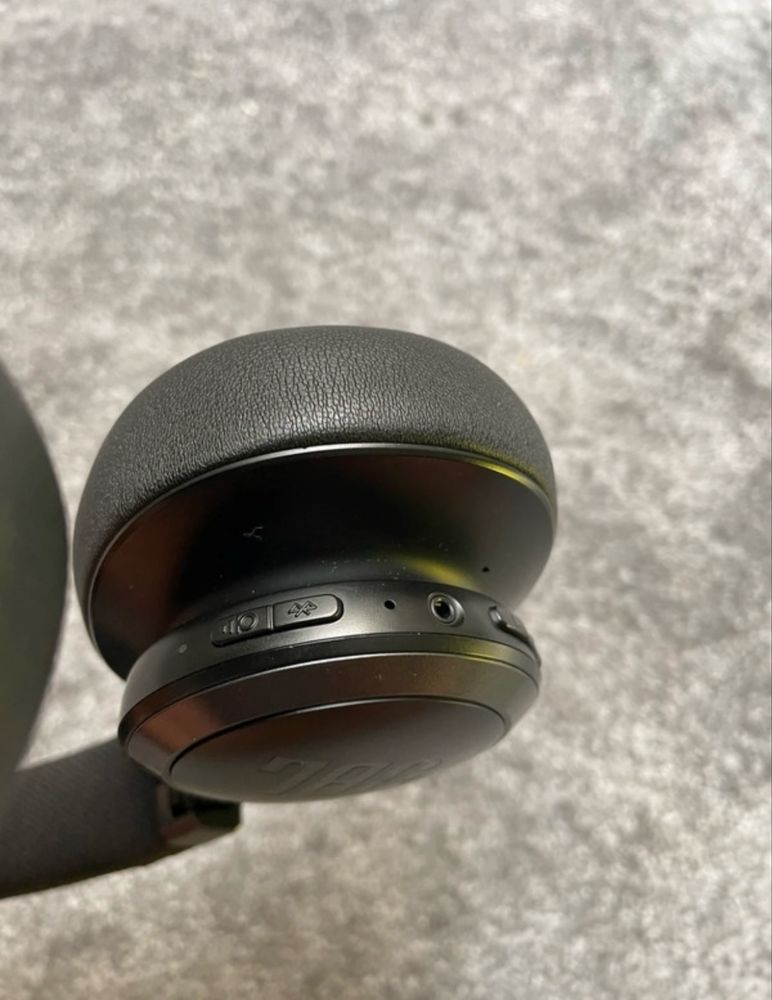 Słuchawki JBL 660 live anc