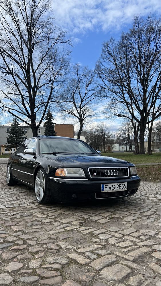Audi S8 4.2 V8 quattro