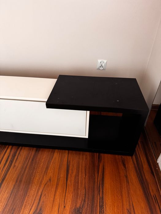 Półka pod telewizor i nie tylko