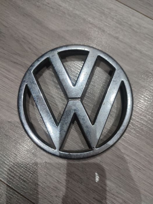 Значок емблема Volkswagen KEO W Germany 191853601