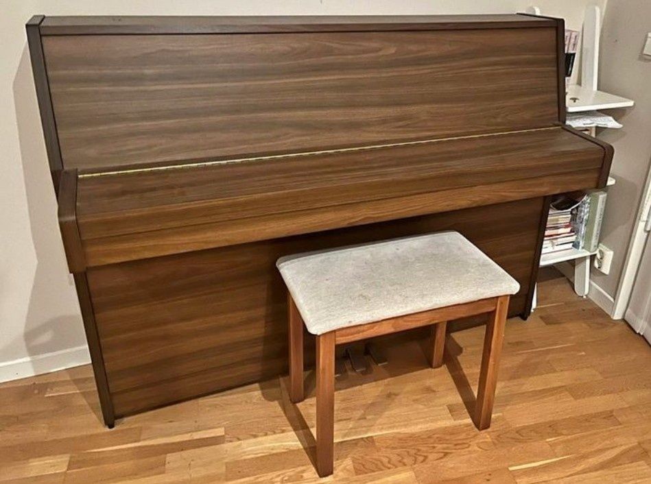 Japońskie Pianino Yamaha