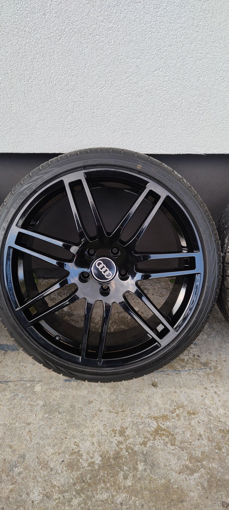 Felgi 19" 5x112 4x8,5j 235/35/19