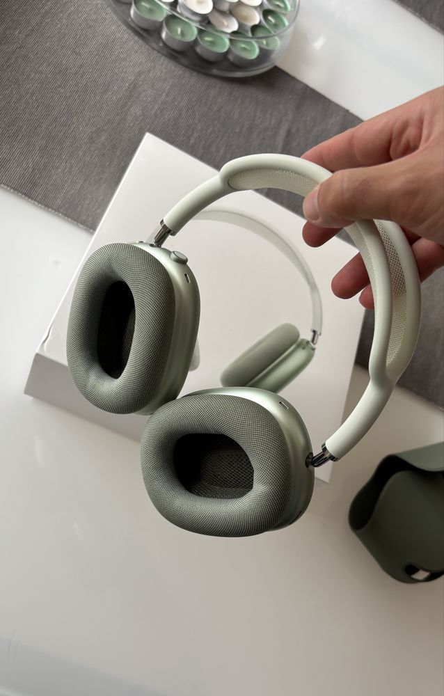 AirPods Max Green